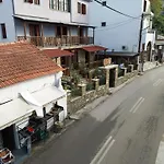 Marousos *