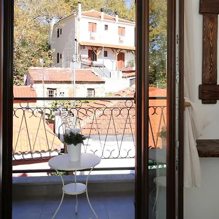 Marousos Central Guesthouse Apartment