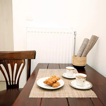 Marousos Central Guesthouse Apartment